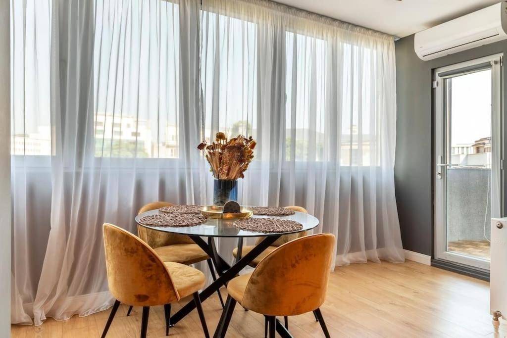 Intercontinental Apart - Massage Terrace Fireplace Bucarest Esterno foto